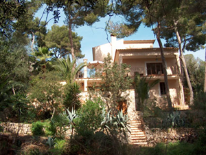 Multi Family House Cala Figuera front1 2529